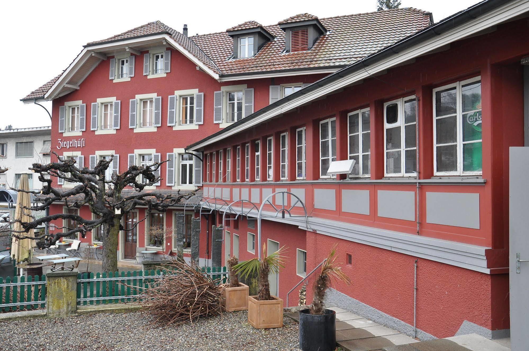 Ziegelhuesi Hotel, Stettlen Bei Bern Exterior photo